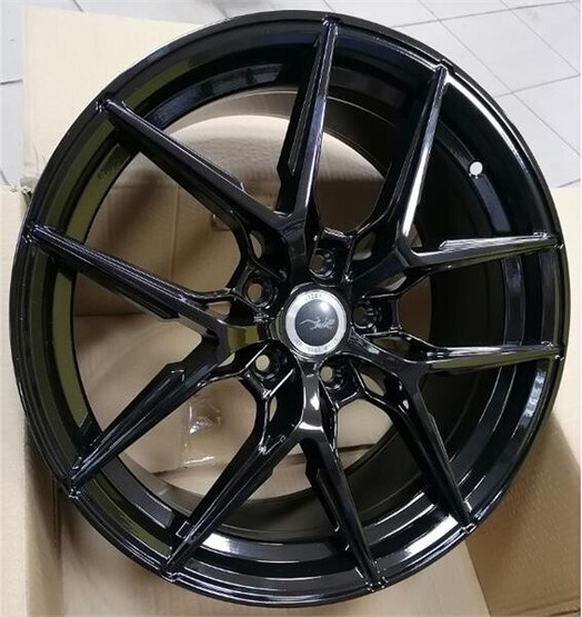 Диск Lizardo 486 18x8 5x108 ET33 DIA60.10 B