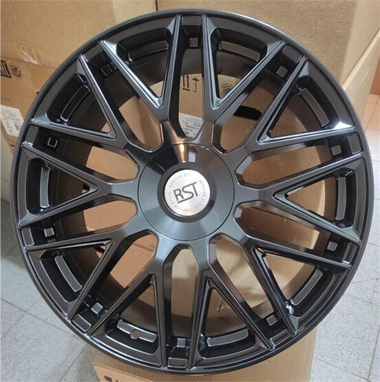 Диск Rst R042 20x8.50 5x114.30 ET45 DIA67.10 BL