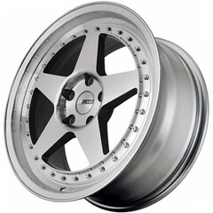 Диск Sakura Wheels Ya8520 18x8 5x114.30 ET35 DIA73.10 LK4